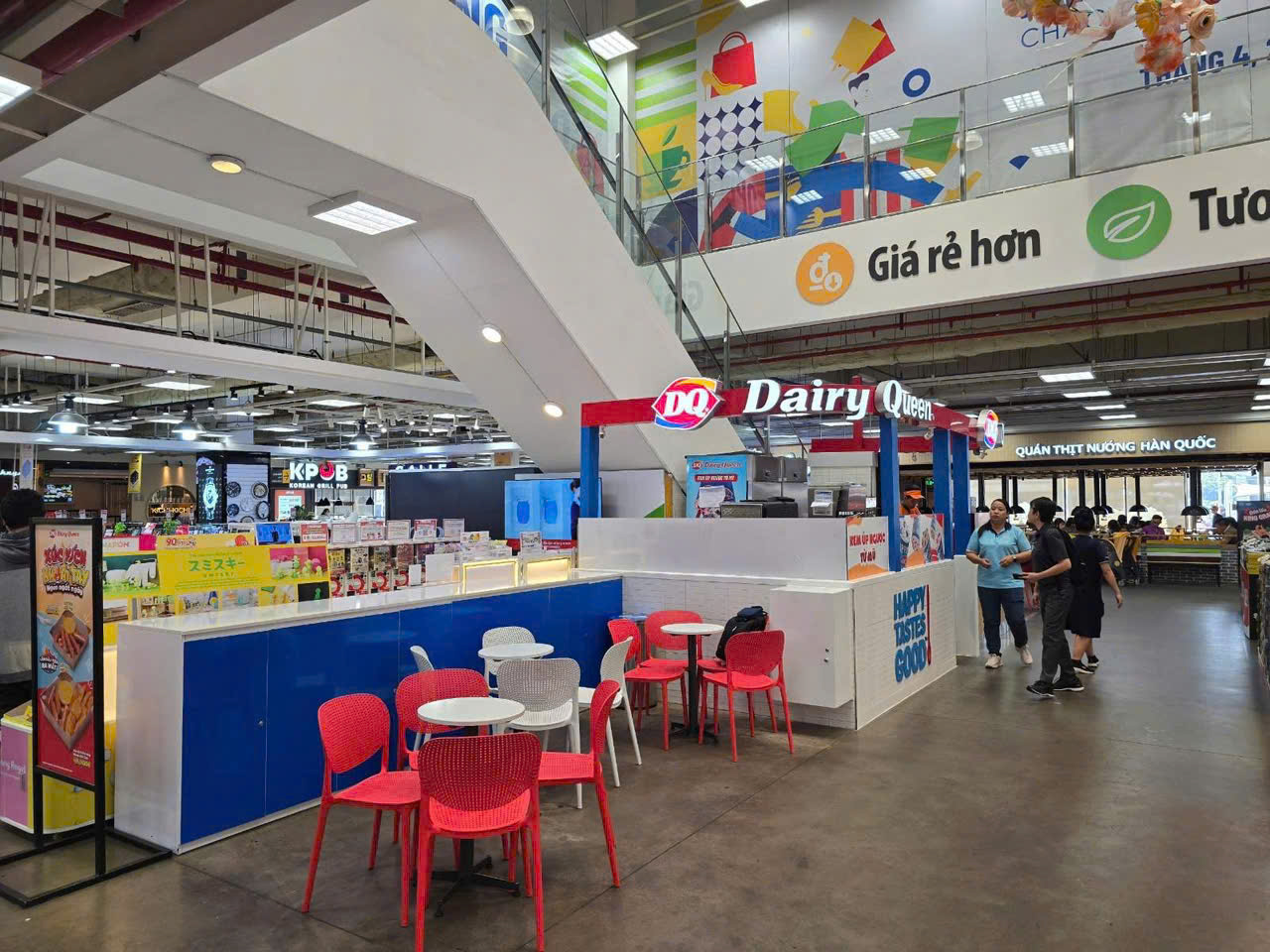 Dairy Queen - Flagship store hoàn thành